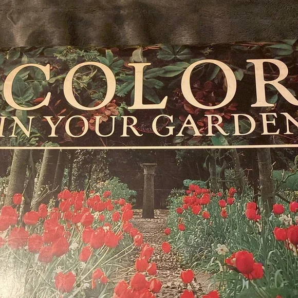 Gardening book - Picture 3 of 7